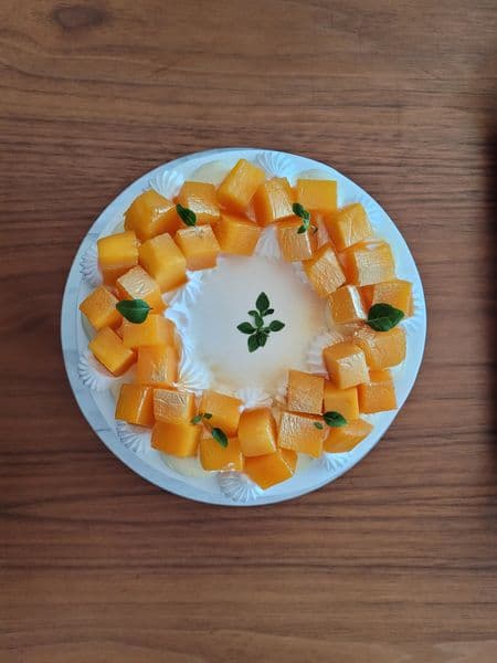 Mango cake